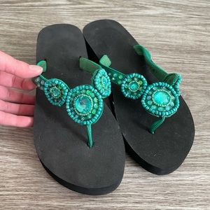 New with tags- Elevated flip flops